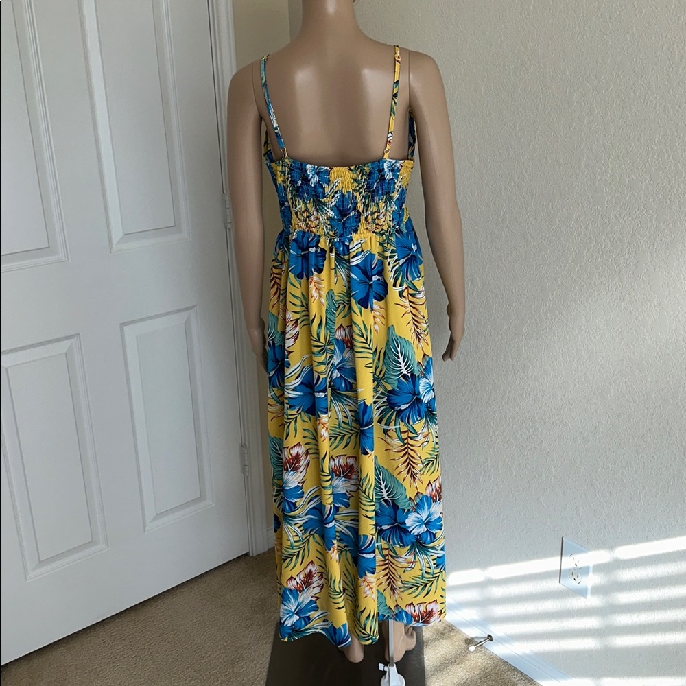 Floral Tropical Maxi Dress Smocked Back Flowy Size M - Picture 3 of 13